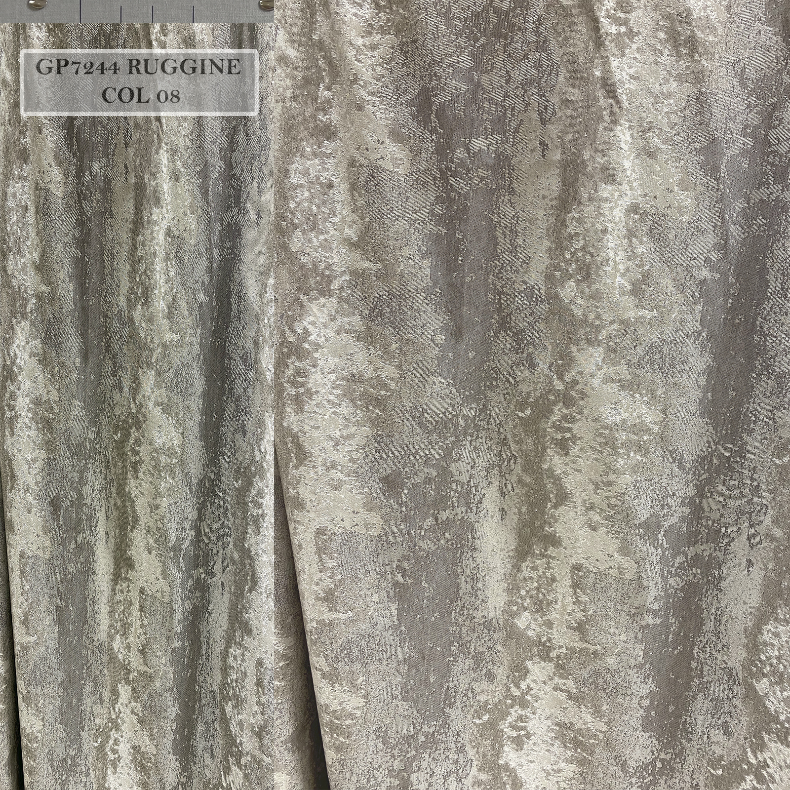 Covering fabric for upholstery and curtains, with scratched abstract design in full-height<br /> 100% Made in Italy fabric. Style modern and trendy with fancy decorations.

 Treatments: soft standard and standard. Type of workings: jacquard. 
