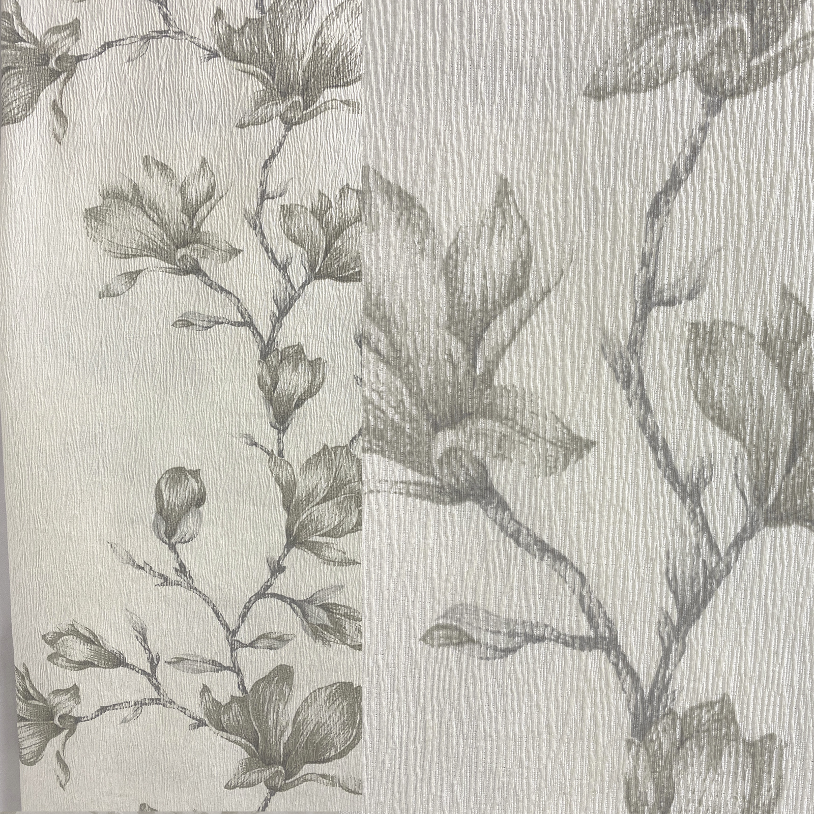Covering fabric for curtains and upholstery, printed with a floral design.<br /> 100% Made in Italy fabric. Style classic with flowers decorations.

 Treatments: indanthrene. Type of workings: pigment print. 